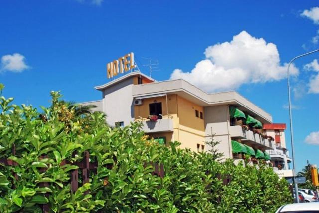 Hotel Santoianni San Martino in Pensilis Exterior foto