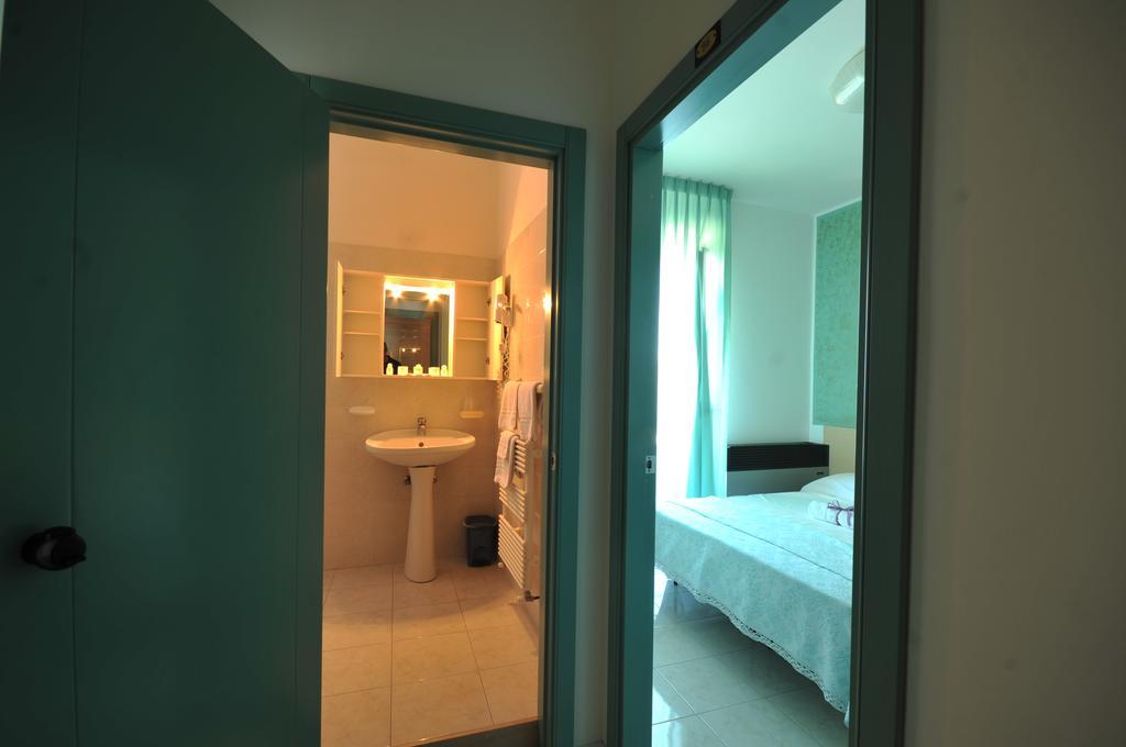 Hotel Santoianni San Martino in Pensilis Zimmer foto