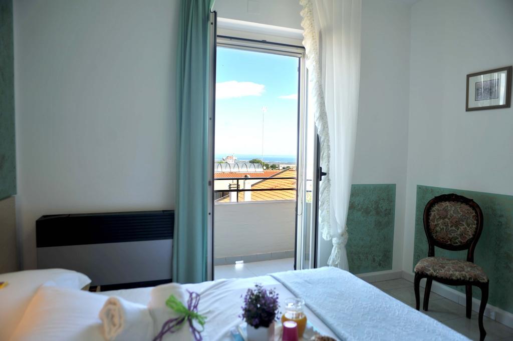 Hotel Santoianni San Martino in Pensilis Zimmer foto